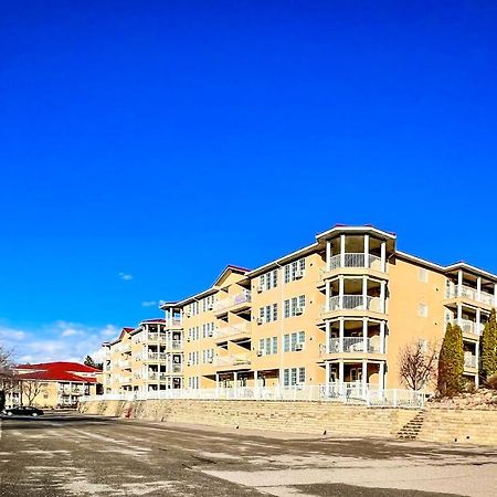 Mountain View Suites By Stayin Fairmont Hot Springs Exteriér fotografie